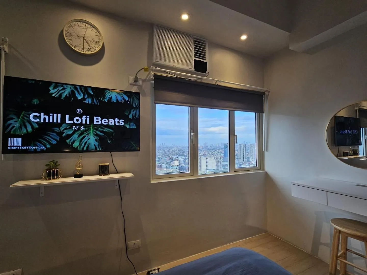 Stylish And Spacious Studio Unit In Makati With Fast Wi-Fi Philippines