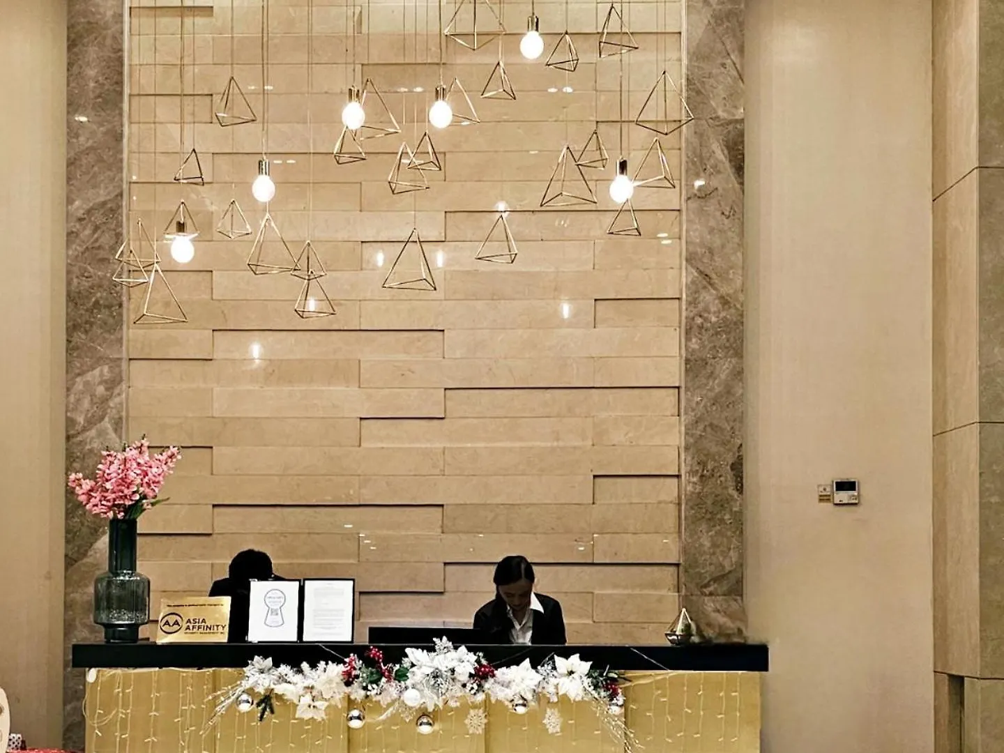 Stylish And Spacious Studio Unit In Makati With Fast Wi-Fi Apartment