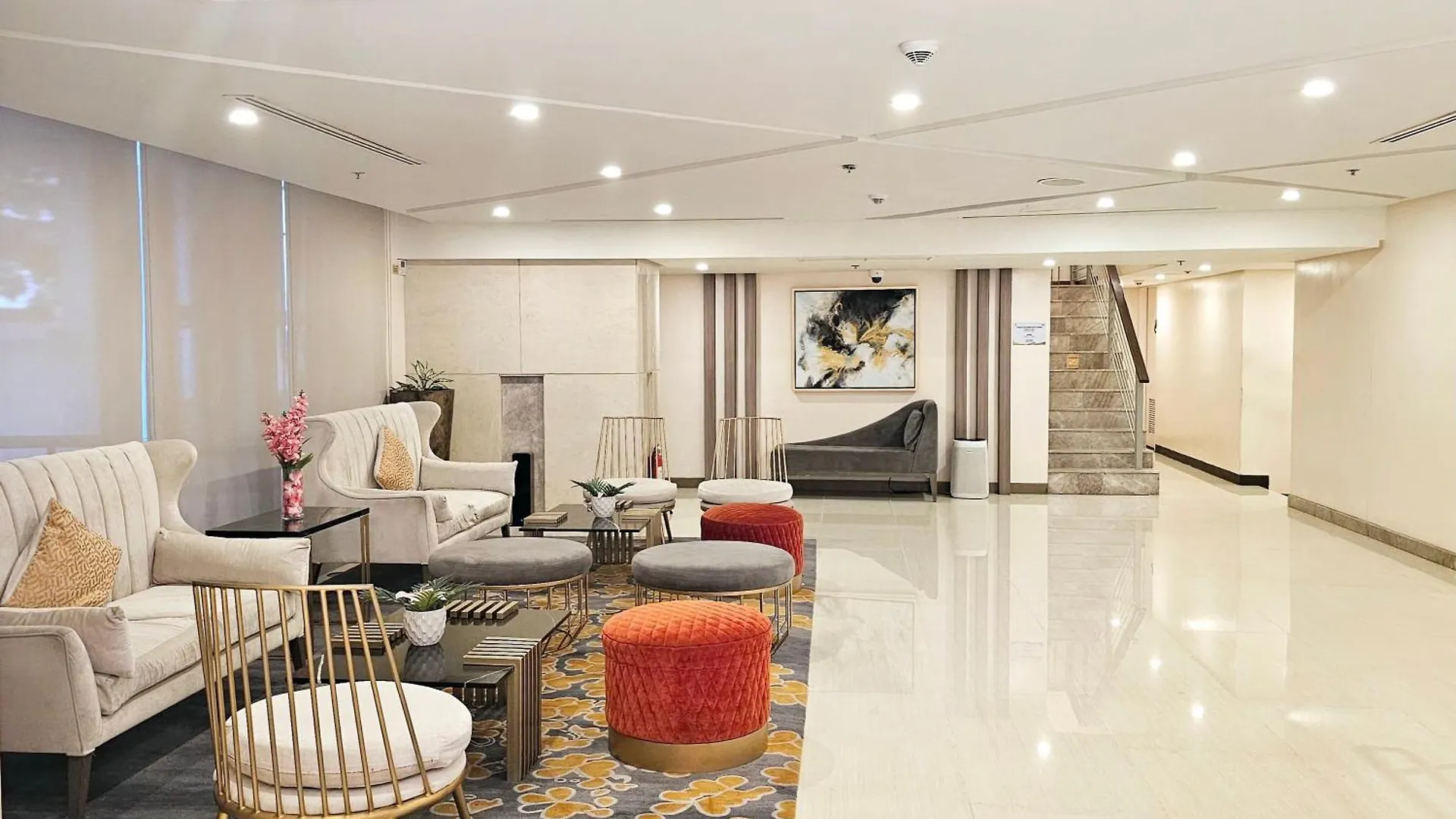 Stylish And Spacious Studio Unit In Makati With Fast Wi-Fi Apartment Manila